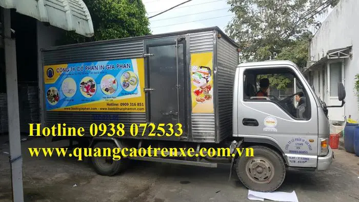 dán quảng cáo trên xe tải
